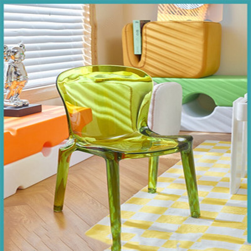 작은 크기의 어린이 의자 투명 의자 아크릴 의자 크리 에이 티브 유치원 가정용 플라스틱 등받이 학습 좌석